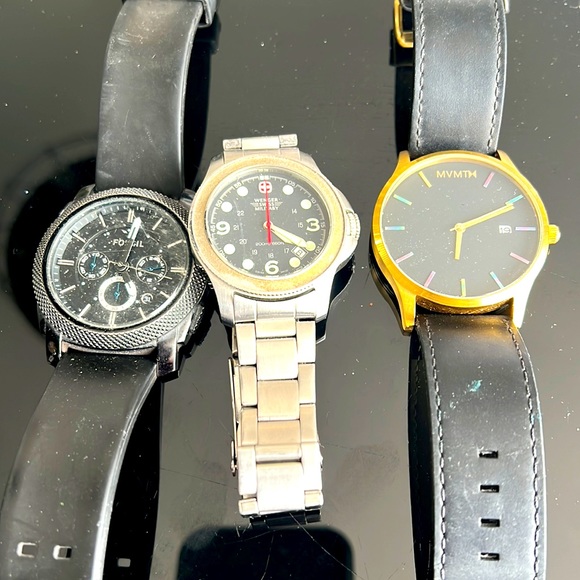 Fossil Other - Three vintage model watches need batteries